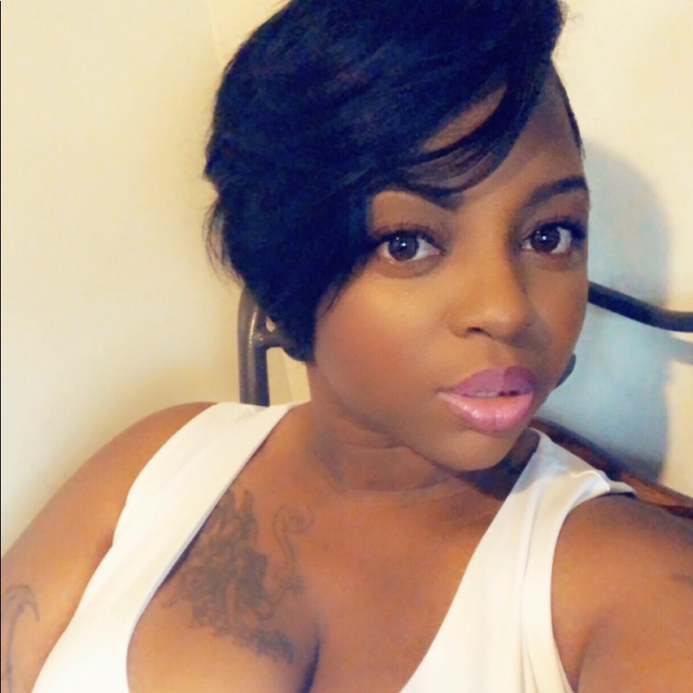 Meet your Posher, Quintina